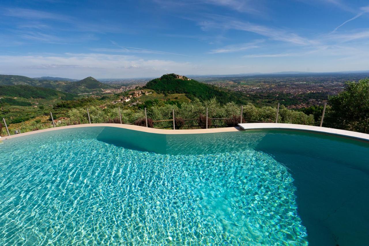 Casa Loretta, Your Luxurious Getaway With Stunning Views Nievole Ngoại thất bức ảnh